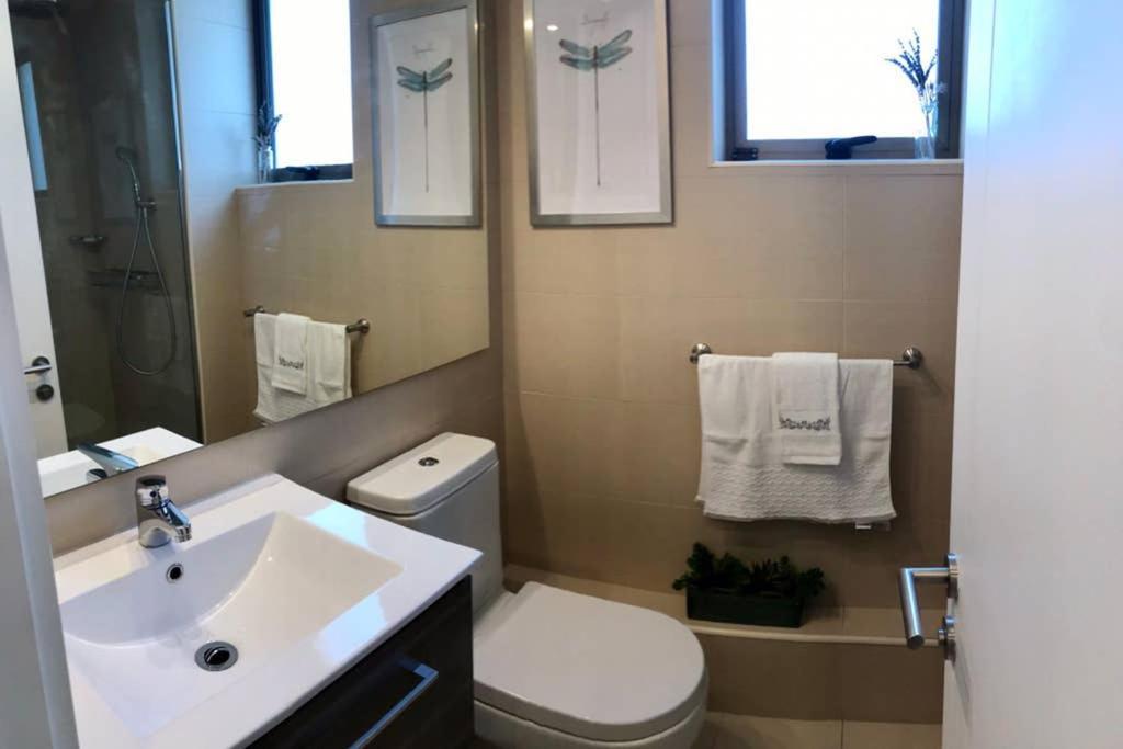 Precioso Departamento En Los Dominicos Santiago del Cile Esterno foto